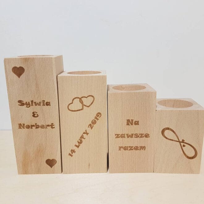 ZESTAW 4 GRAWEROWANYCH ŚWIECZNIKÓW DLA ZAKOCHANYCH