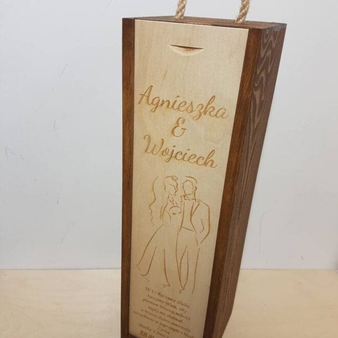 PERSONALIZOWANA SKRZYNKA NA ALKOHOL Z OKAZJI ROCZNICY ŚLUBU