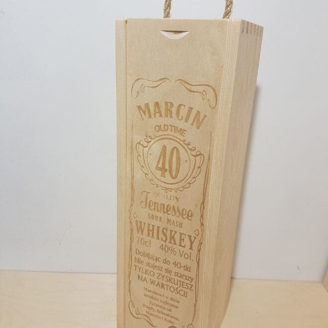 Personalizowana skrzynka na alkohol "WHISKY"