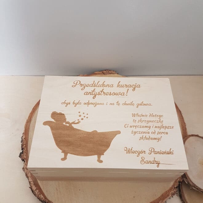 DREWNIANA SZKATUŁKA PREZENT DLA PANNY MŁODEJ "Przedślubna kuracja"