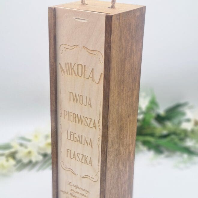 Skrzynka na alkohol prezent na 18 Twoja pierwsza legalna flaszka