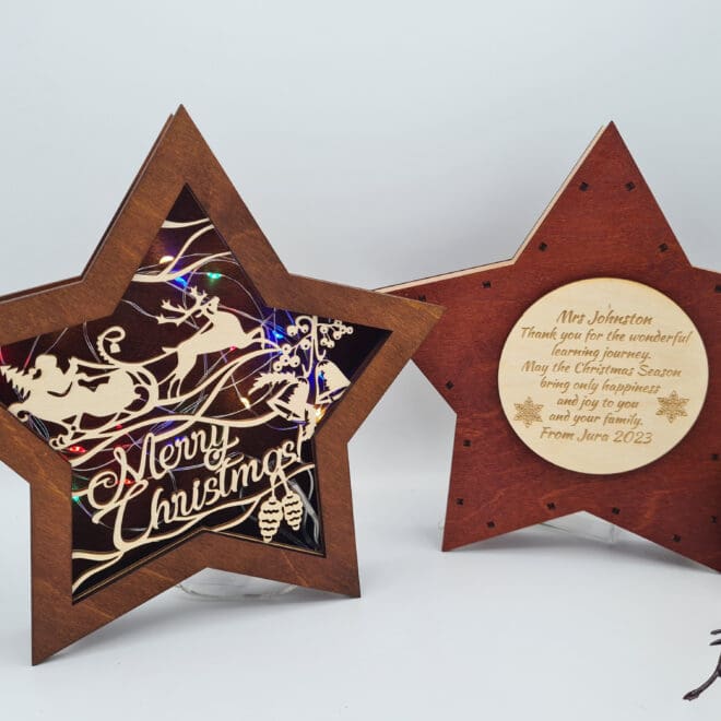 Drewniana gwiazda LED Merry Christmas