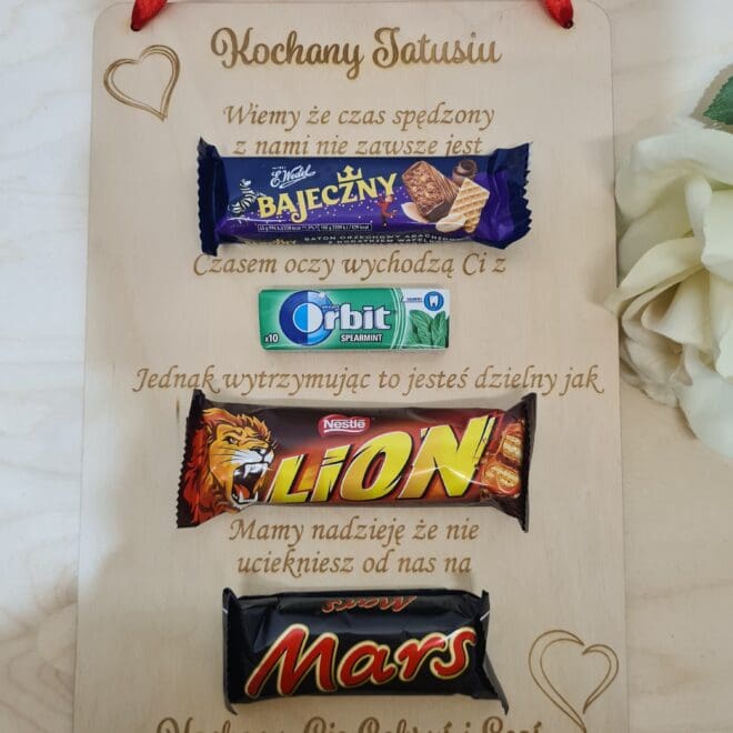 GRAWEROWANA TABLICZKA Z BATONAMI DLA TATY