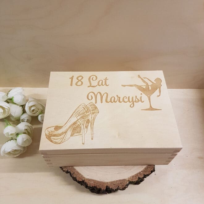 Drewniana Skrzynka Prezent na 18 lat