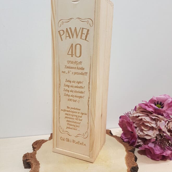 PERSONALIZOWANA SKRZYNKA NA ALKOHOL "ZMIANA KODU NA ... Z PRZODU"