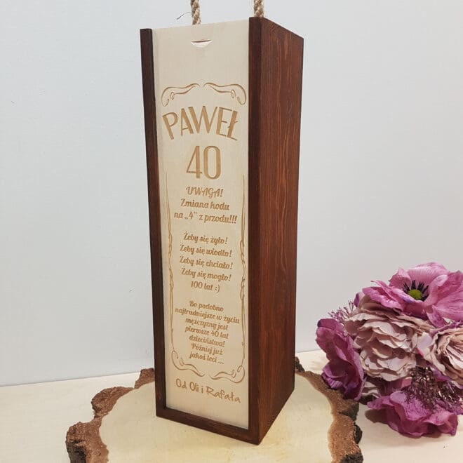 PERSONALIZOWANA SKRZYNKA NA ALKOHOL "ZMIANA KODU NA ... Z PRZODU"