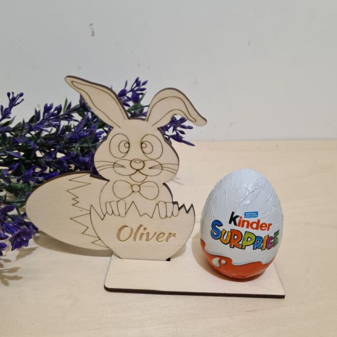 Zając wielkanocny z imieniem Podstawka na Jajko Kinder lub pisankę