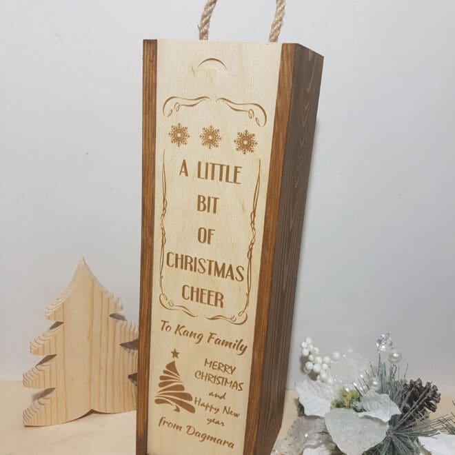 PERSONALIZOWANA SKRZYNKA NA ALKOHOL "A little bit of Christmas cheers"