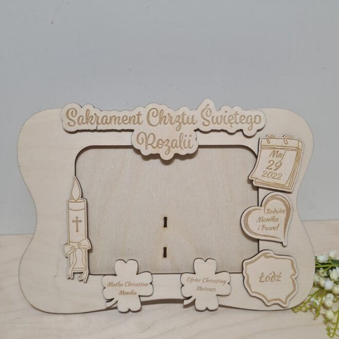 DREWNIANA RAMKA NA ZDJĘCIE PAMIĄTKA CHRZTU ŚWIĘTEGO