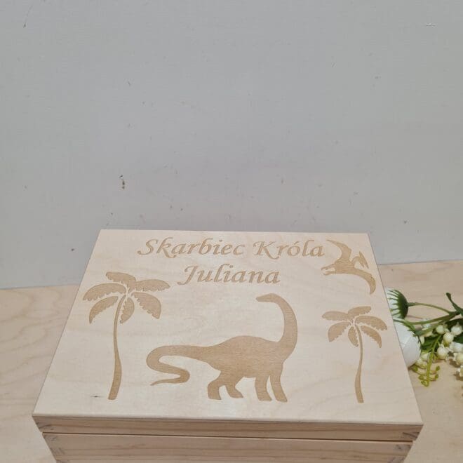 Kuferek wspomnień dla dziecka Drewniana skrzynka "Dinozaur"