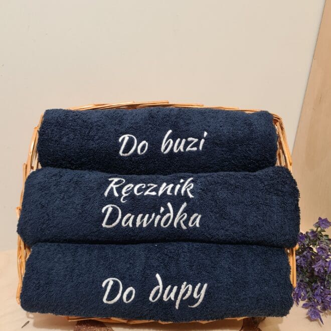 Zestaw trzech ręczników z haftem "Do buzi, Do dupy, Ręcznik..."