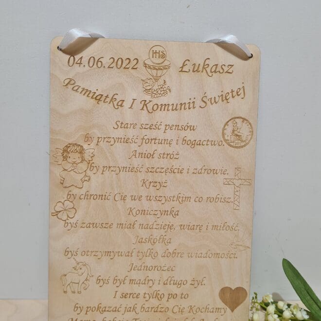 Personalizowana Pamiątka Pierwszej Komunii Świętej Tabliczka drewniana z grawerem