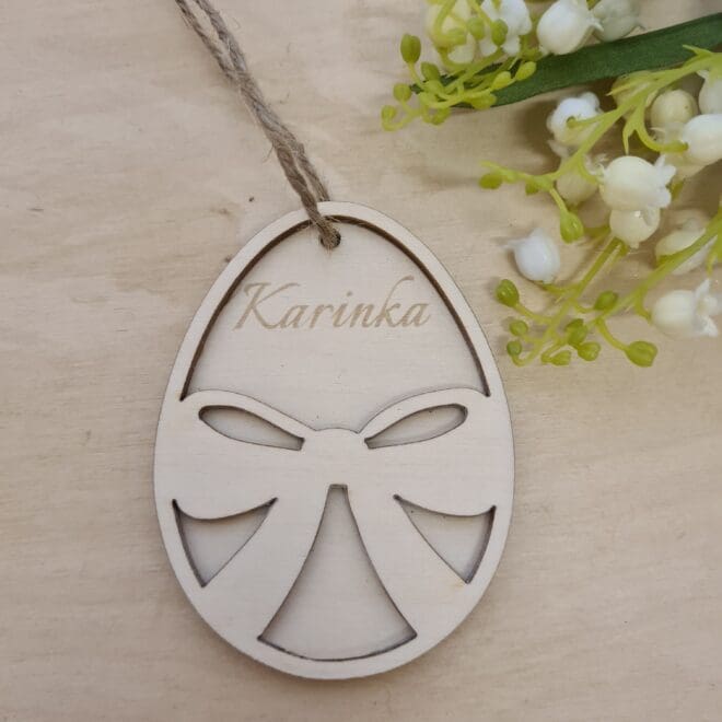 Zawieszka z imieniem na koszyczek "Jajko z wstążką"