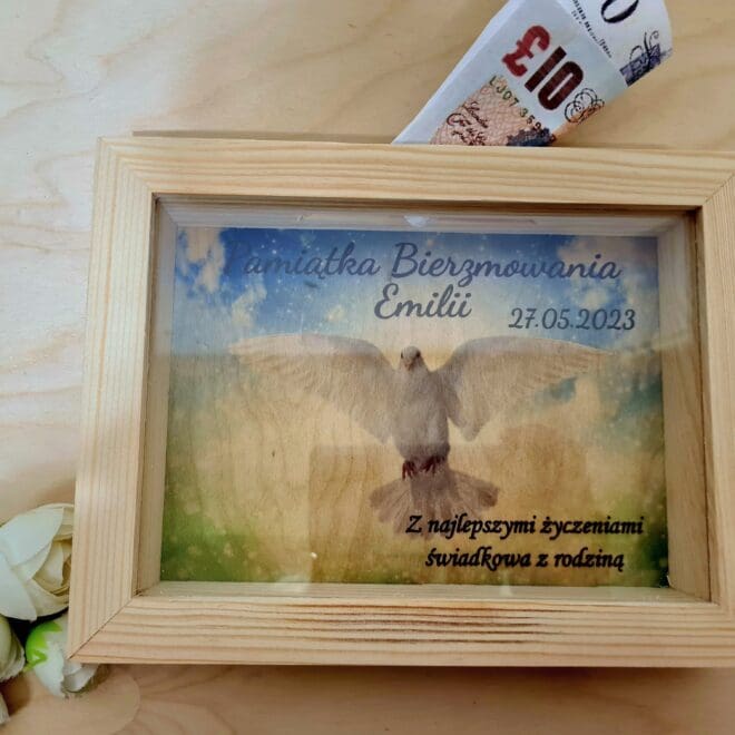 Skarbonka 3D drewniana z szybką PAMIĄTKA BIERZMOWANIA