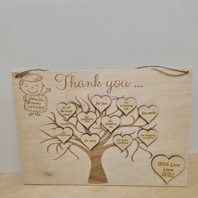 Grawerowana tabliczka z drzewem, prezent szkoły