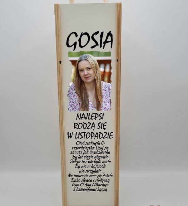 PERSONALIZOWANA SKRZYNKA NA ALKOHOL "NAJLEPSI RODZĄ SIĘ" ZE ZDJĘCIEM