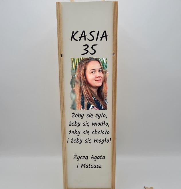 PERSONALIZOWANA SKRZYNKA NA ALKOHOL "ŻEBY SIĘ ŻYŁO" ZE ZDJĘCIEM