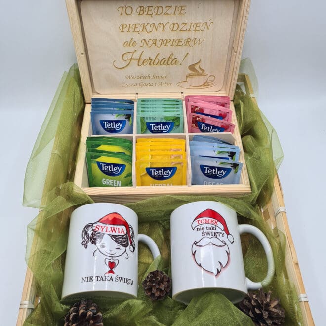 Zestaw prezentów na święta dla dwojga - herbaciarka zgrawerem i 2 kubki - NIE TAKI ŚWIĘTY