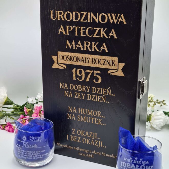 Zestaw Personalizowana Podwójna skrzynka na alkohol oraz dwie szklanki z grawerem Urodzinowa Apteczka
