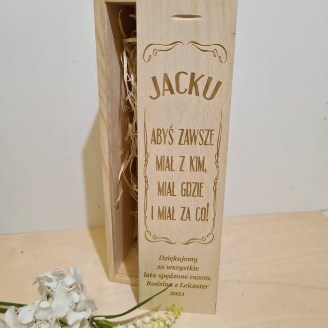 Personalizowana skrzynka na alkohol prezent na odejście z pracy "Abyś zawsze miał z kim"