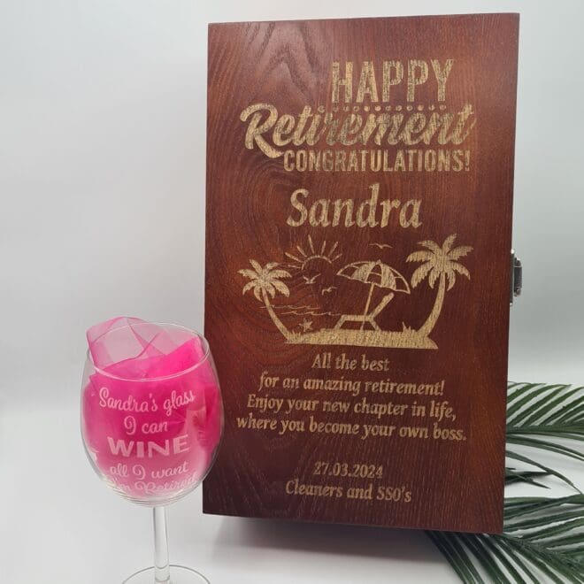 podwojna skrzynka w zestawie z kieliszkiem prezent z okazji przejscia na emeryture