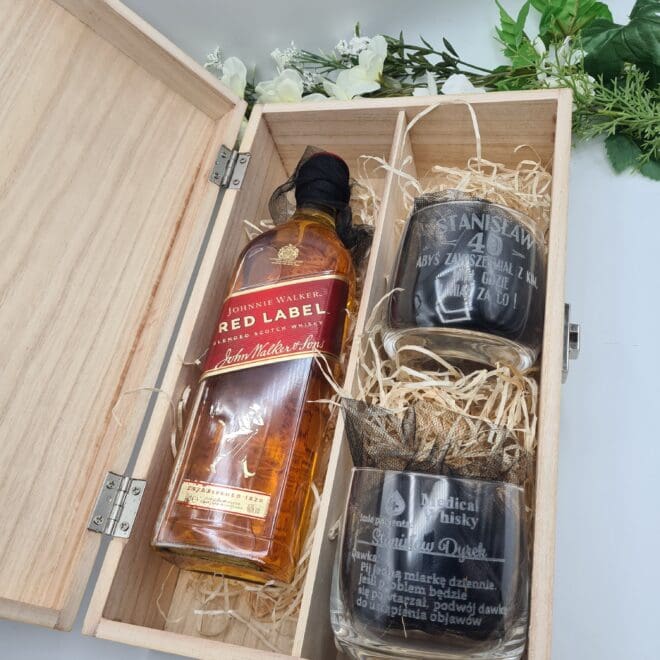 podwojna skrzynka na alkohol ze zdjeciem w zestawie ze szklankami prezent na urodziny