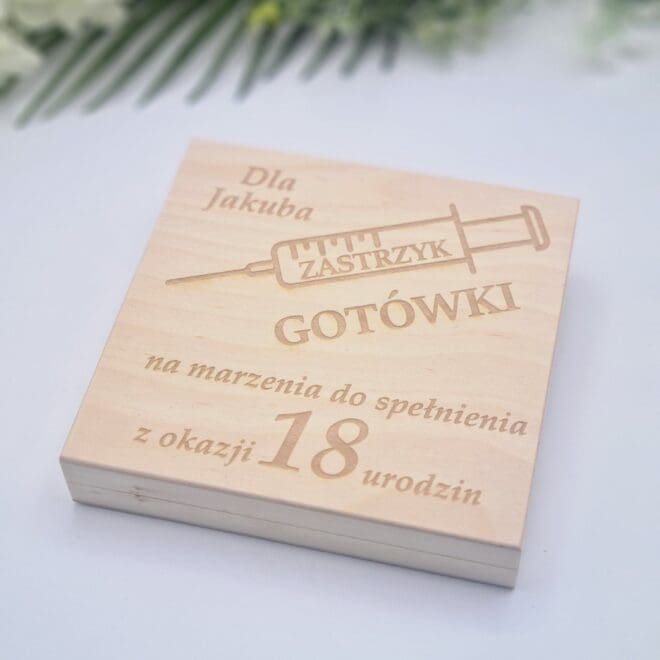 pudelko na pieniadze prezent na 18 urodziny zastrzyk gotówki