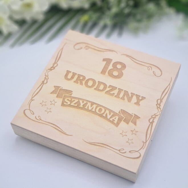 pudelko na pieniadze prezent na 18 urodziny