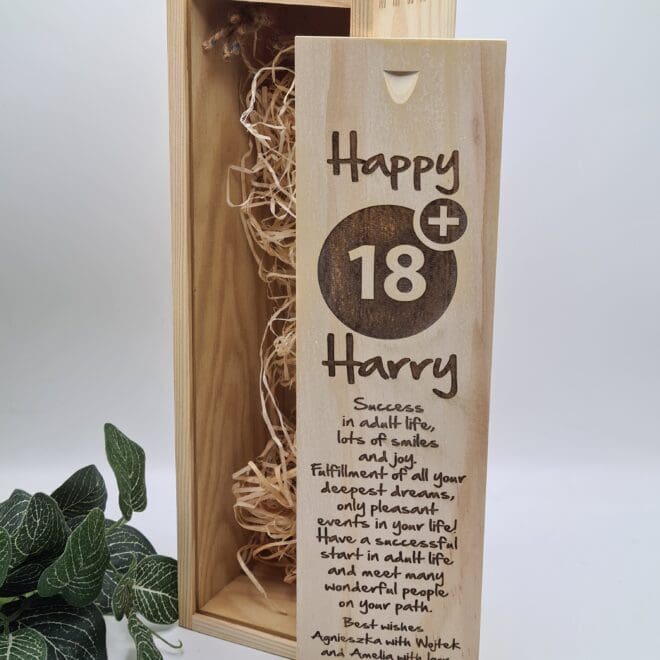 skrzynka na alkohol prezent z okazji 18 urodzin w jezyku angielskim