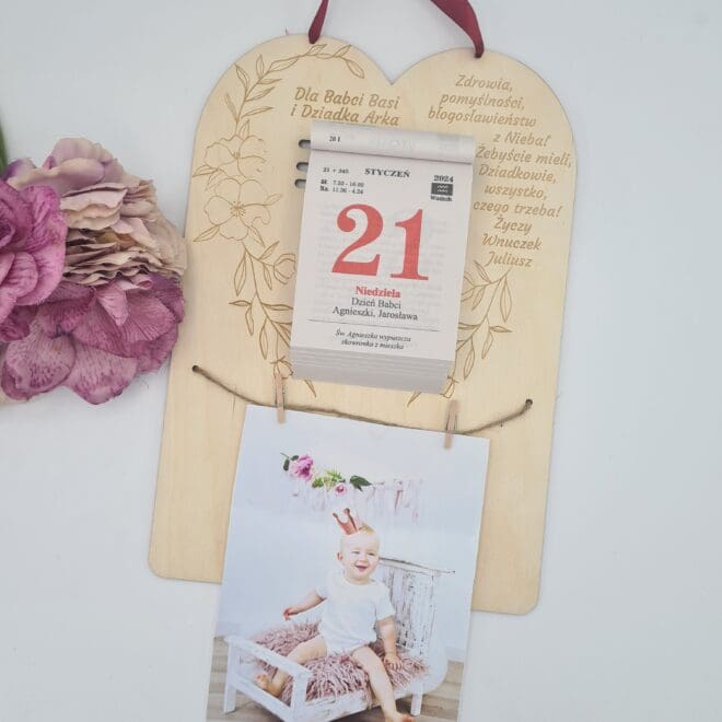 Kalendarz Zdzierak – Prezent dla Babci z Miejscem na Zdjęcie