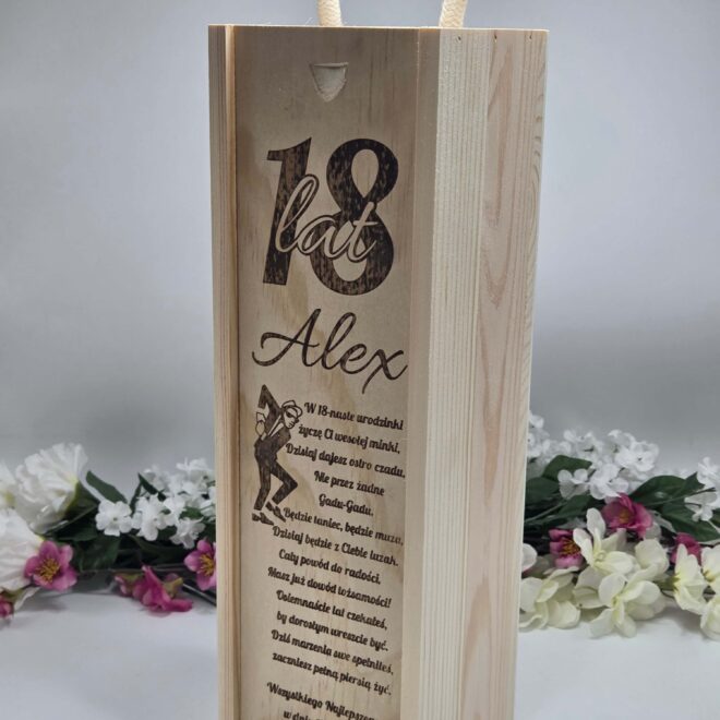 Personalizowana skrzynka na alkohol prezent na 18 urodziny "18 LAT"